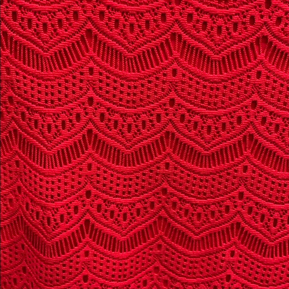 Red top ❤️ - Picture 2 of 5
